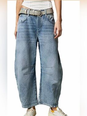 Light Wash Boyfriend Jeans for Women - Casual Wide Leg